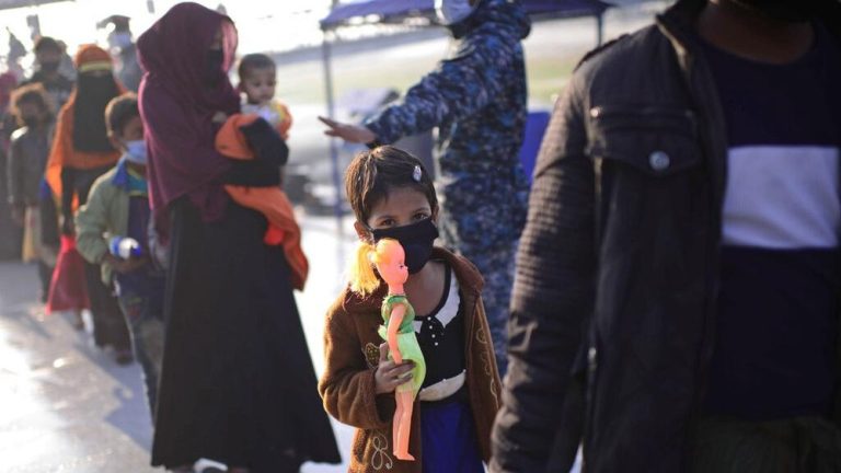 Rohingya: Beban Bangladesh, Tanggung Jawab Dunia?