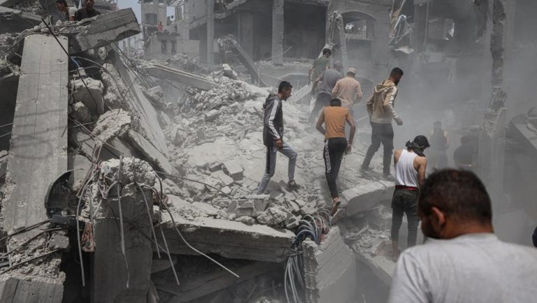 Tragedi Gaza: Wartawan Tewas, Siapa Dalang Sebenarnya?