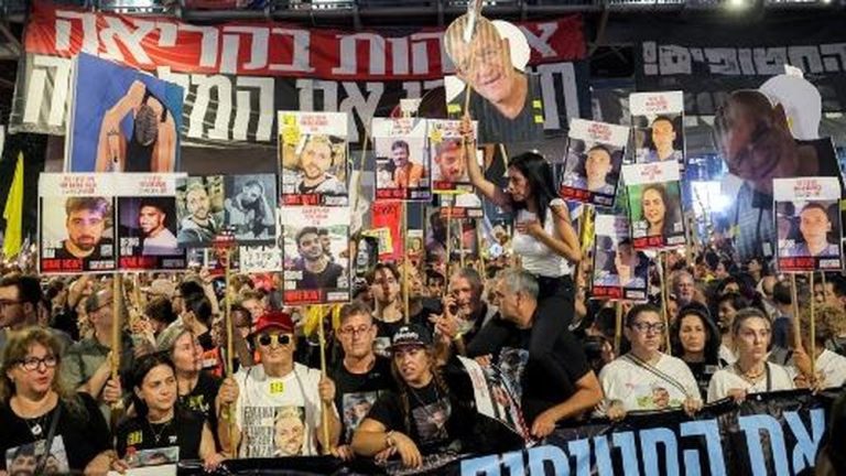 Aksi Mengejutkan! Ribuan Warga Israel Turun Jalan