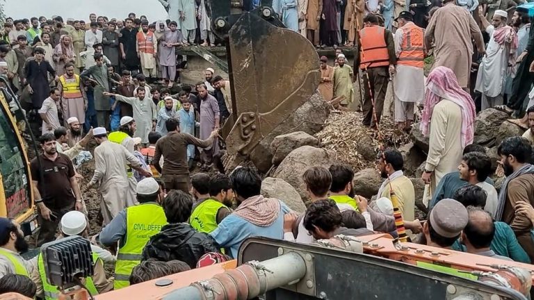 Bencana Mengerikan Guncang Pakistan! Ratusan Jiwa Melayang
