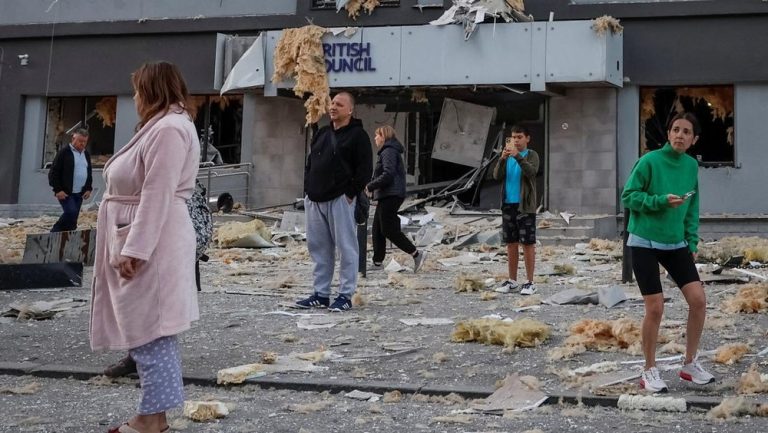 Serangan Brutal Rusia Hancurkan Kantor Uni Eropa di Kyiv!