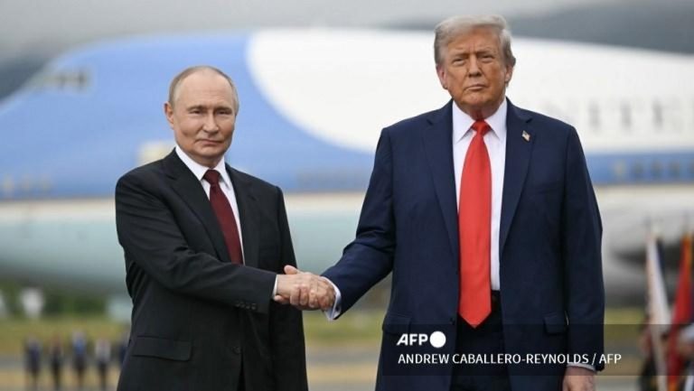 Pertemuan Puncak Trump-Putin: Tanpa Kesepakatan, Nasib Ukraina di Ujung Tanduk?