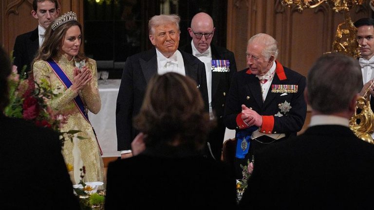 Rahasia Besar Inggris Setelah Kunjungan Trump! Rahasia Besar Inggris Setelah Kunjungan Trump!
