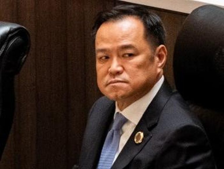 Anutin Charnvirakul: Kejutan di Thailand! Anutin Charnvirakul: Kejutan di Thailand!