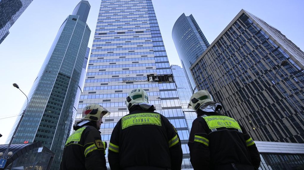 Drone Ukraina Sasar Apartemen Moskow, Warga Terluka!
