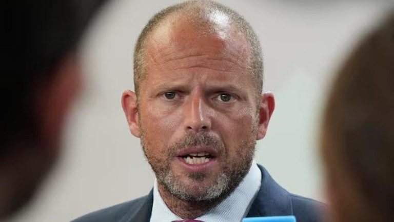 Balasan Menhan Belgia Bikin Putin Mikir Dua Kali? Balasan Menhan Belgia Bikin Putin Mikir Dua Kali?