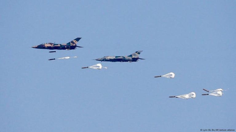 Festival Berdarah di Myanmar: Bom Junta Renggut Puluhan Nyawa, Termasuk Anak-Anak Festival Berdarah di Myanmar: Bom Junta Renggut Puluhan Nyawa, Termasuk Anak-Anak