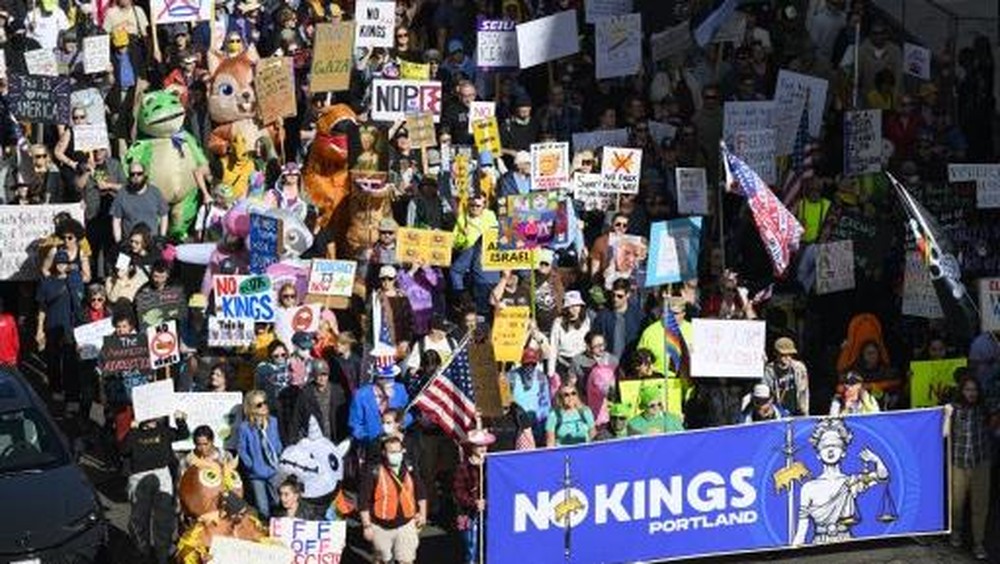 Gelombang Protes 'No Kings' Guncang AS, Trump Dituding Ancam Demokrasi?