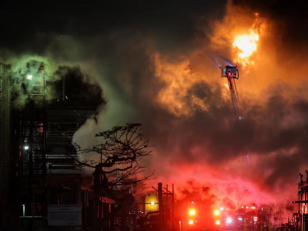 Api Membara di Kilang Minyak Chevron, California Geger!
