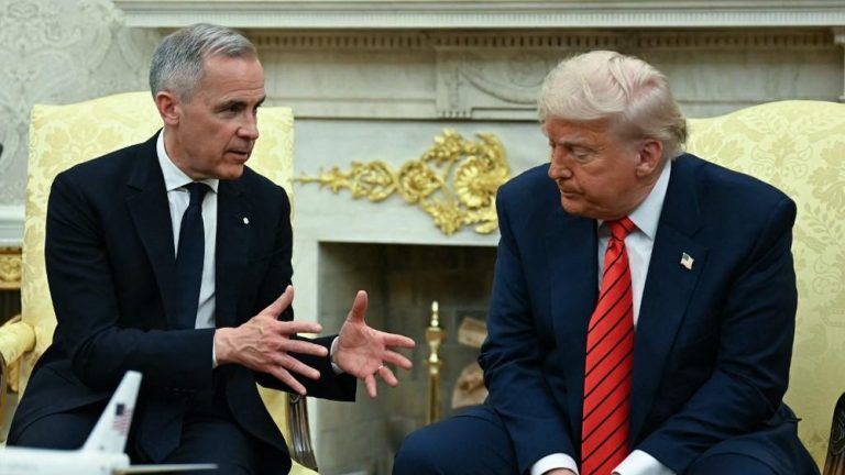 Internationalmedia.co.id – Perdana Menteri Kanada, Mark Carney, dijadwalkan bertemu dengan Presiden Amerika Serikat, Donald Trump, di Washington pada Selasa mendatang untuk membahas isu-isu krusial terkait tarif dan perang dagang yang berdampak signifikan pada perekonomian Kanada. Internationalmedia.co.id - Perdana Menteri Kanada, Mark Carney, dijadwalkan bertemu dengan Presiden Amerika Serikat, Donald Trump, di Washington pada Selasa mendatang untuk membahas isu-isu krusial terkait tarif dan perang dagang yang berdampak signifikan pada perekonomian Kanada.
