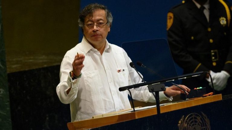 Konflik Memanas: AS Beri Sanksi Mengejutkan pada Presiden Kolombia!