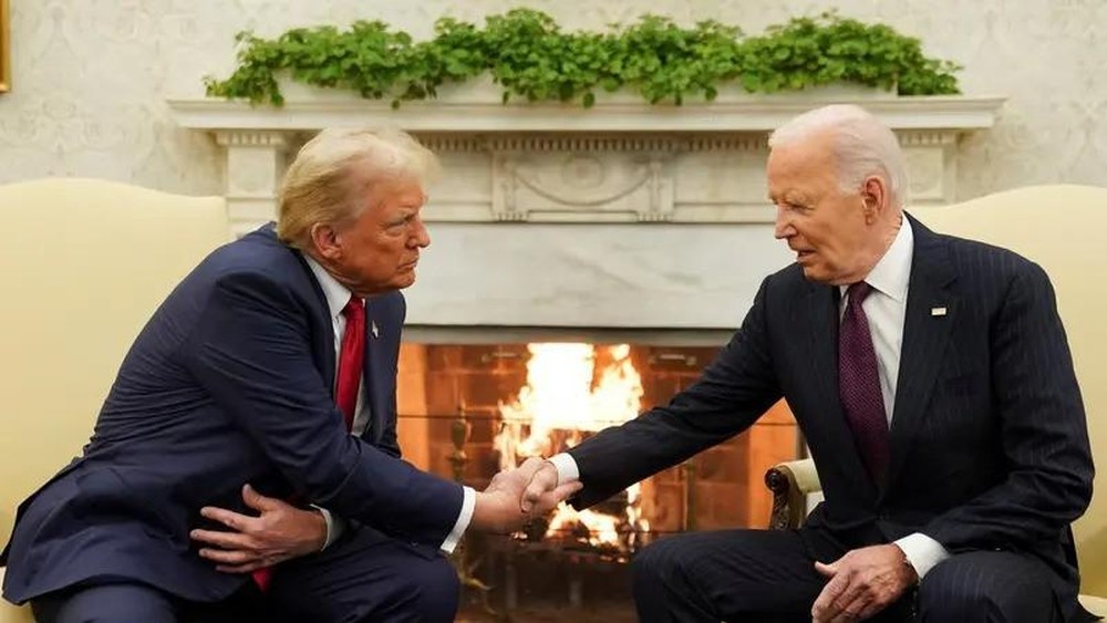 Biden Beri Pujian Tak Terduga untuk Trump, Ada Apa?