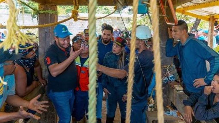 Venezuela Berduka: Banjir Maut Telan Belasan Nyawa Penambang Emas