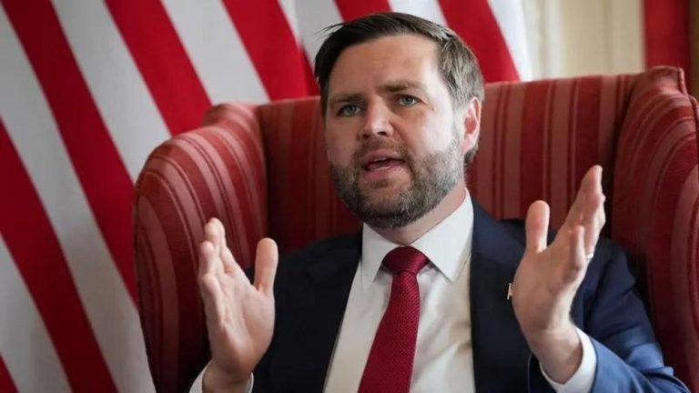 Internationalmedia.co.id — Wakil Presiden Amerika Serikat, JD Vance, menyoroti tantangan besar dalam melucuti senjata Hamas dan membangun kembali Gaza yang damai. Pernyataan ini muncul saat kunjungannya ke Israel, di mana AS berupaya meyakinkan sekutunya tentang langkah-langkah selanjutnya dalam kesepakatan gencatan senjata di Gaza. Internationalmedia.co.id -- Wakil Presiden Amerika Serikat, JD Vance, menyoroti tantangan besar dalam melucuti senjata Hamas dan membangun kembali Gaza yang damai. Pernyataan ini muncul saat kunjungannya ke Israel, di mana AS berupaya meyakinkan sekutunya tentang langkah-langkah selanjutnya dalam kesepakatan gencatan senjata di Gaza.