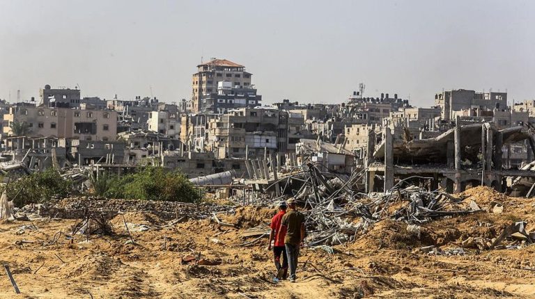 Gaza Berduka: Lebih dari 70 Ribu Nyawa Melayang dalam Konflik yang Tak Berujung