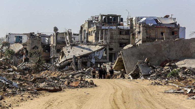 Israel Bombardir Gaza, Puluhan Nyawa Melayang di Tengah Gencatan Senjata Israel Bombardir Gaza, Puluhan Nyawa Melayang di Tengah Gencatan Senjata