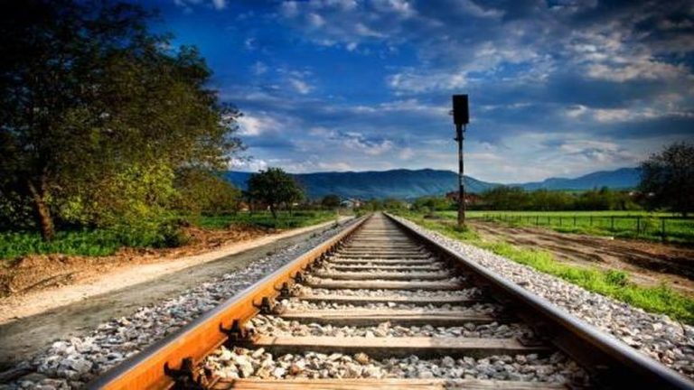 Tragedi Maut di Jalur Kereta Api China: Pekerja Konstruksi Jadi Korban