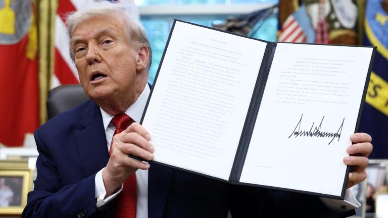 Trump Bergerak: Ikhwanul Muslimin Jadi Target Teroris AS? Trump Bergerak: Ikhwanul Muslimin Jadi Target Teroris AS?