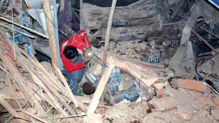 Afghanistan Berduka: Gempa Dahsyat Guncang Utara, Puluhan Nyawa Melayang!
