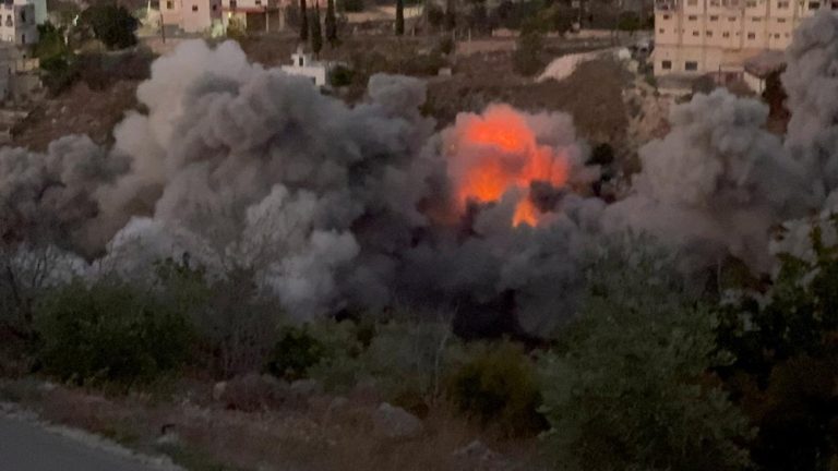 Israel Gempur Beirut, Korban Berjatuhan! Apa yang Terjadi?