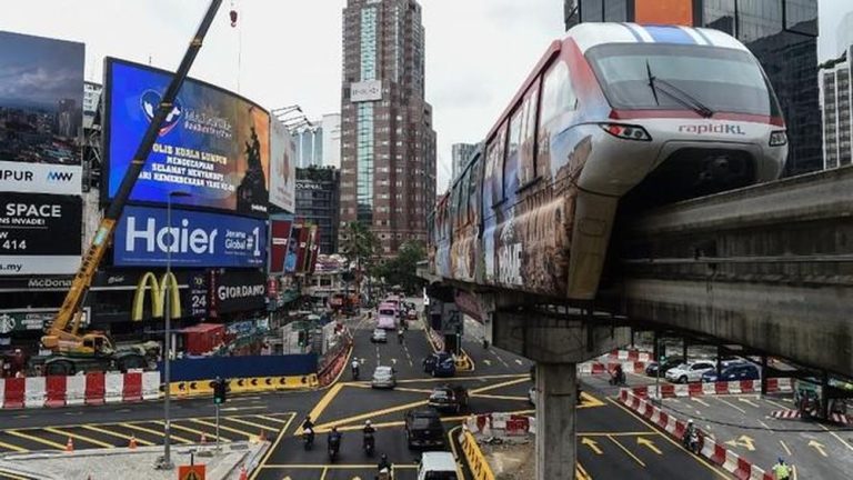 Monorel Kuala Lumpur Lumpuh di Jam Sibuk, Ratusan Penumpang Panik Terjebak! Monorel Kuala Lumpur Lumpuh di Jam Sibuk, Ratusan Penumpang Panik Terjebak!