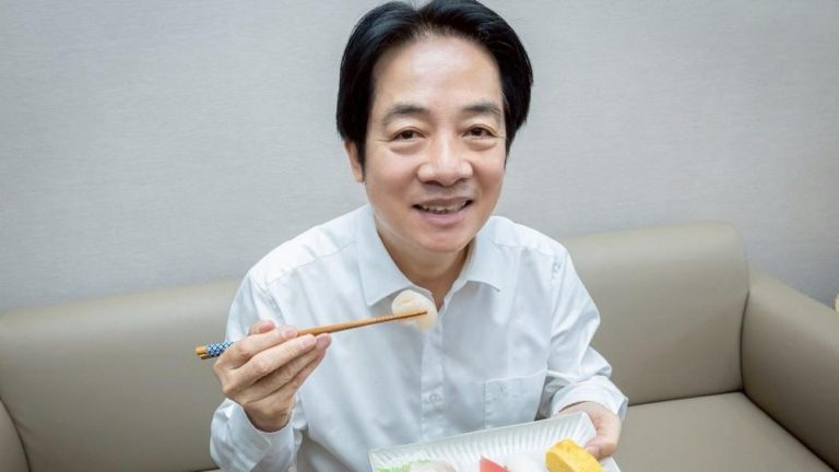 Presiden Taiwan Makan Sushi, Kode Keras untuk China?