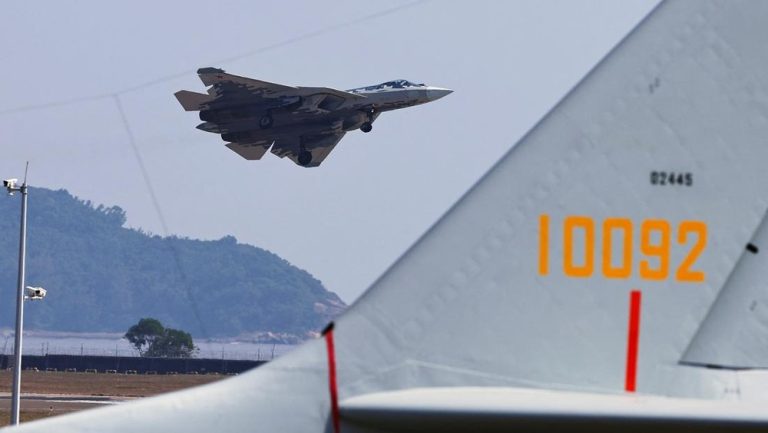 China Guncang Taiwan Latihan Militer Besar Dimulai