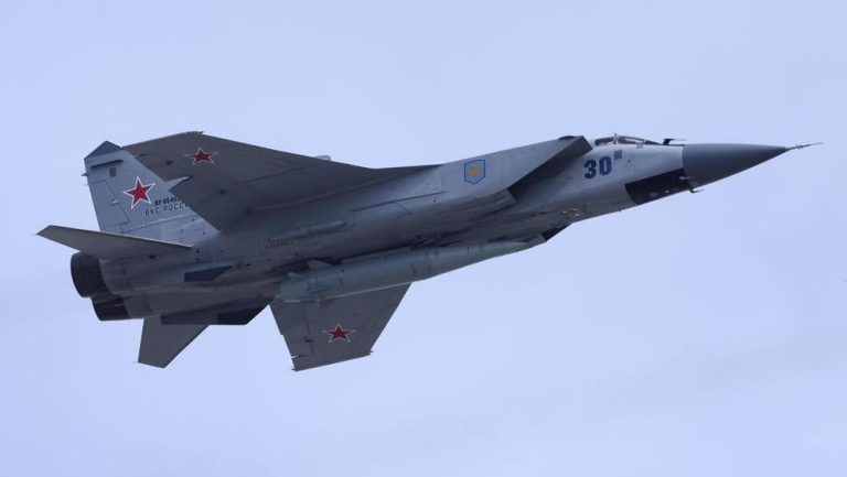 Rudal Hipersonik Rusia Menggila