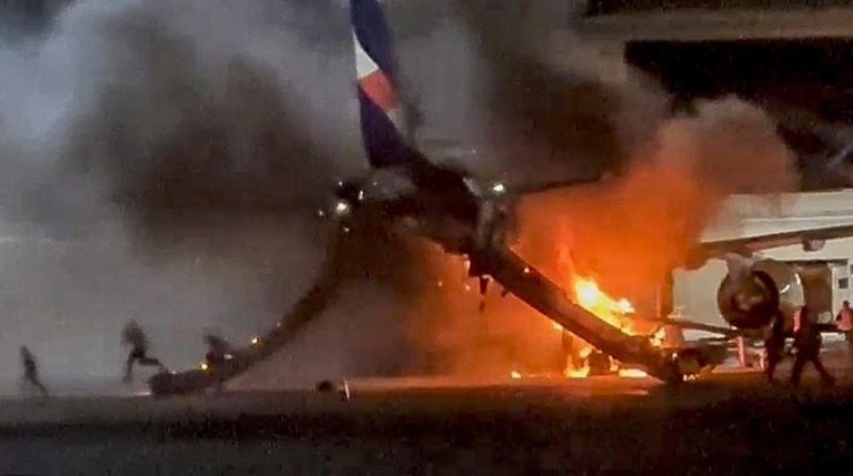 Api Berkobar di Bandara Sao Paulo, Ratusan Nyaris Terjebak!