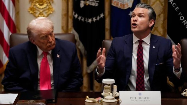 Trump Mengamuk Soal Imigran Somalia, Lalu Ketiduran di Rapat Kabinet?