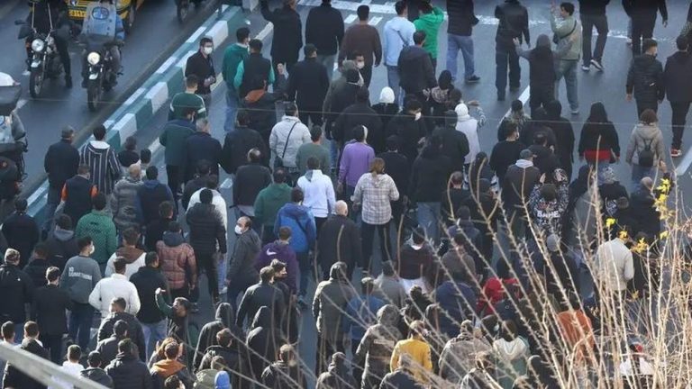 Mossad Bisikkan Ini ke Demonstran Iran