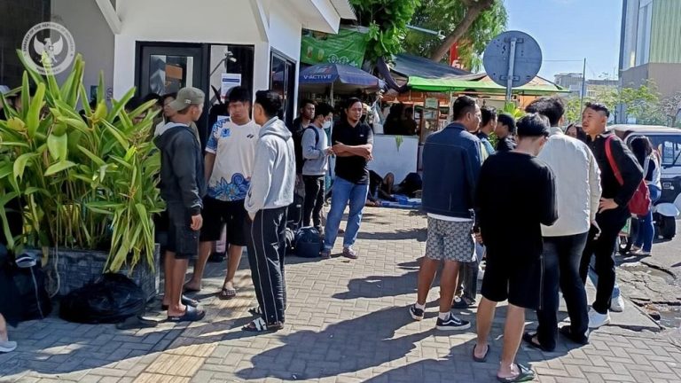 Ribuan WNI di Kamboja Menggemparkan KBRI, Ada Apa?