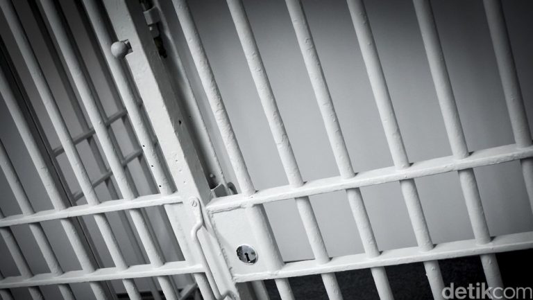 Kata Kata Pedas Bawa Anggota Parlemen ke Penjara Kata Kata Pedas Bawa Anggota Parlemen ke Penjara