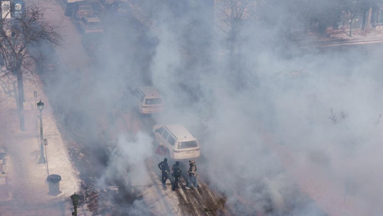 Minneapolis Bergejolak Agen Federal Angkat Kaki