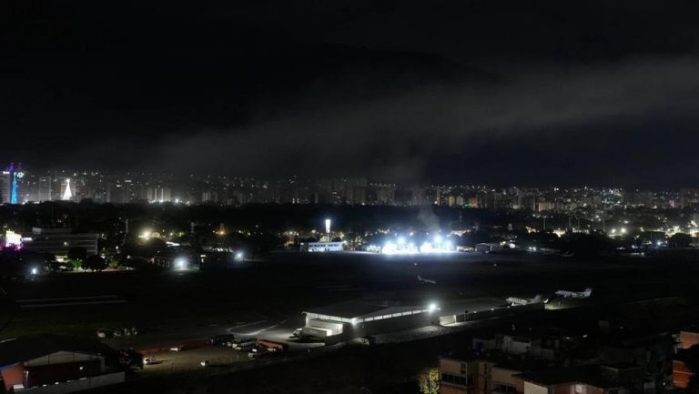Caracas Gelap Gulita Ledakan Misterius