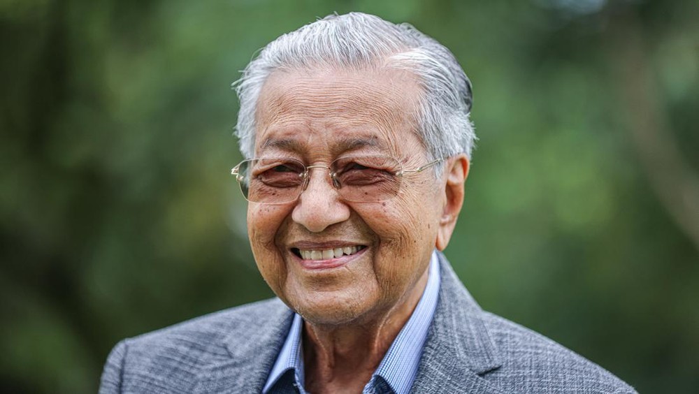 Kabar Mengejutkan dari Kediaman Mahathir Mohamad