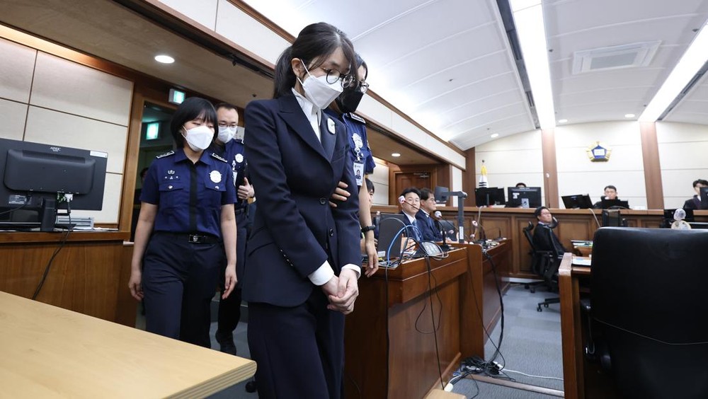 Eks Ibu Negara Korsel Terbukti Korupsi Berakhir di Bui