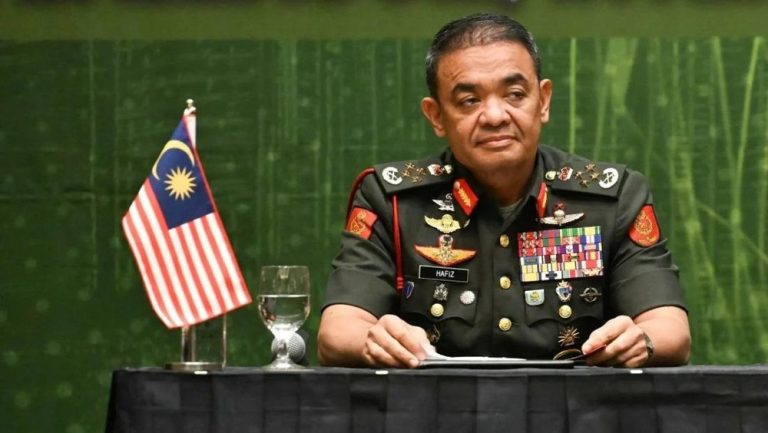 Mantan Jenderal Malaysia dan Dua Istri Terjerat Korupsi Miliaran