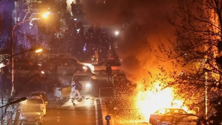 Iran Ungkap Jumlah Korban Tewas Demo: Angka Sebenarnya Lebih Tinggi? Iran Ungkap Jumlah Korban Tewas Demo: Angka Sebenarnya Lebih Tinggi?