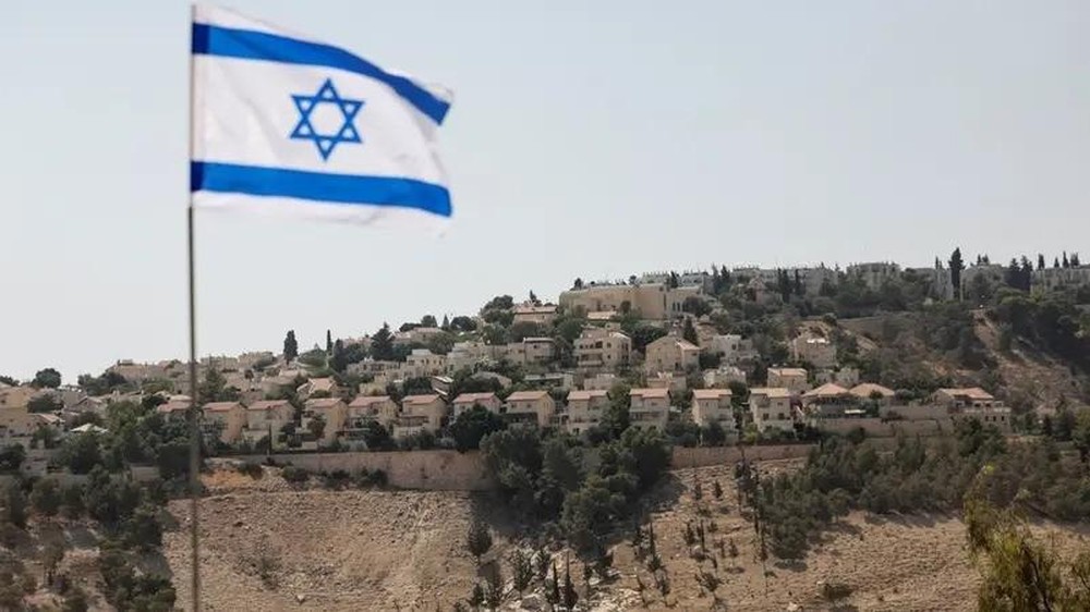 Israel Pasang Gelang Misterius di Tepi Barat