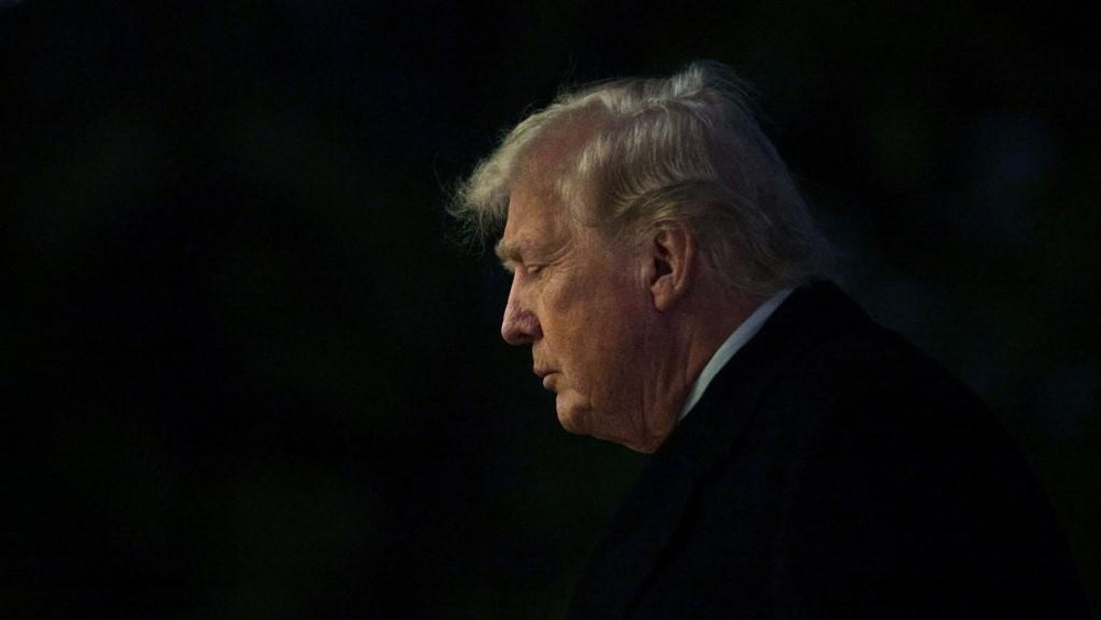 Trump Ingin Beli Greenland Atau Invasi