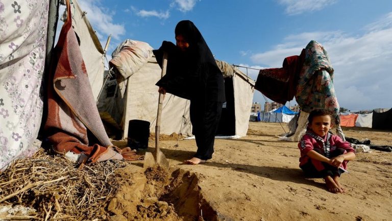 Puluhan Nyawa Melayang di Gaza