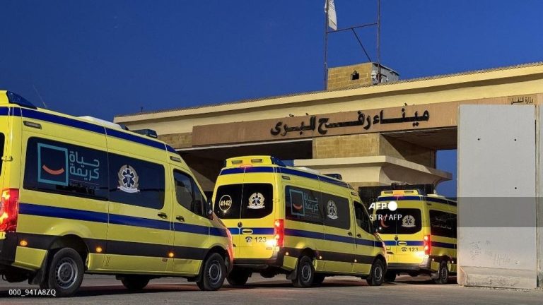 Rafah Kembali Dibuka Ratusan Korban Perang Gaza Akhirnya Selamat Rafah Kembali Dibuka Ratusan Korban Perang Gaza Akhirnya Selamat