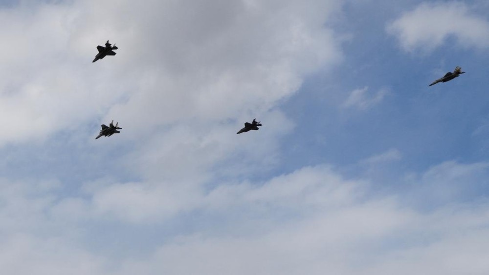 Belasan Nyawa Melayang Israel Gempur Lebanon