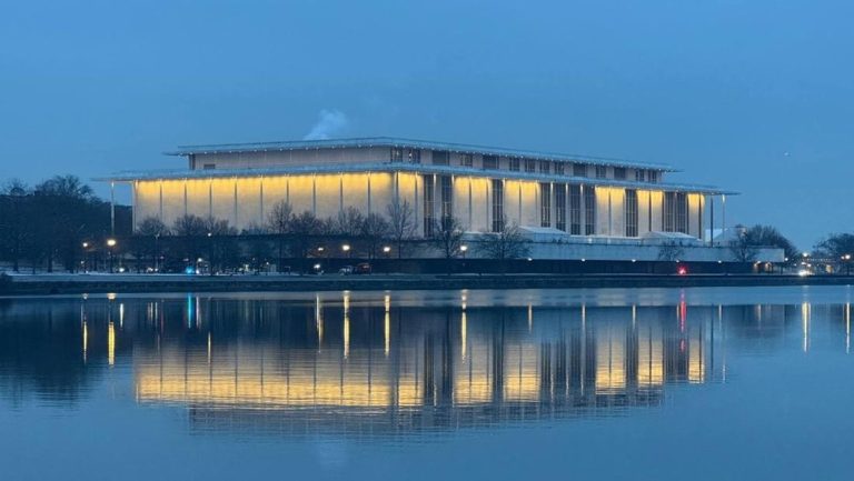 Kennedy Center Ditutup Trump Ada Apa Sebenarnya