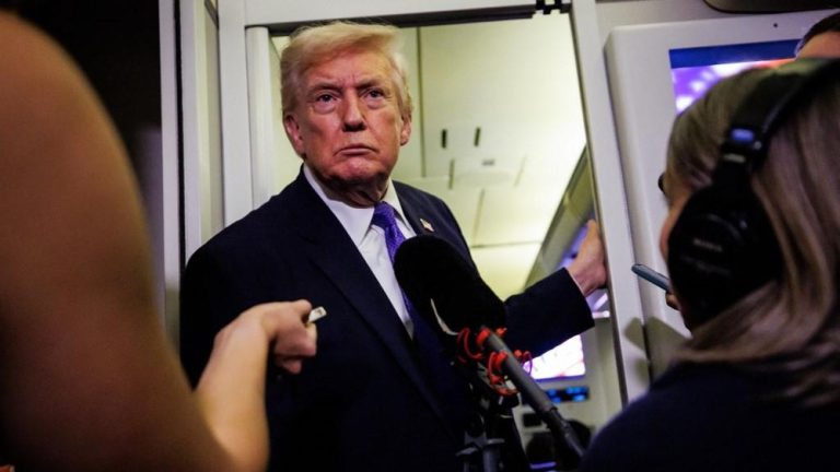 Senjata Ekonomi Trump Dilucuti Mahkamah Agung Senjata Ekonomi Trump Dilucuti Mahkamah Agung