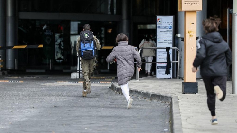 Langit Israel Membara Rentetan Rudal Iran Meluncur
