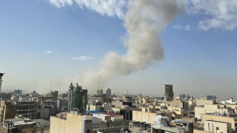 Sekolah Putri Iran Berdarah Angka Kematian Mengerikan
