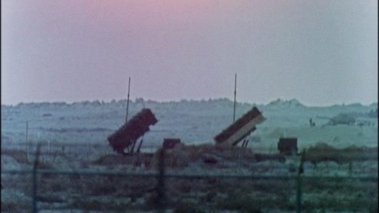 Saudi Tangkis Badai Rudal Drone