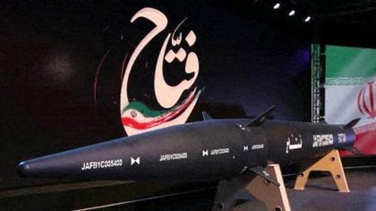 Iran Pamer Rudal Hipersonik Setelah Serangan